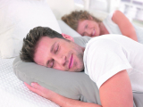 Die 5 häufigsten Schlafpositionen und ihre Deutung